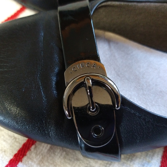 Circa Joan& David Flat's - Picture 5 of 6